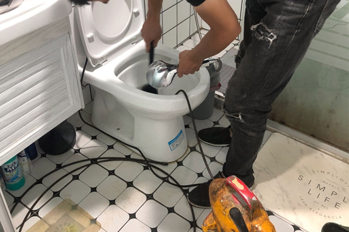 伊川疏通下水道